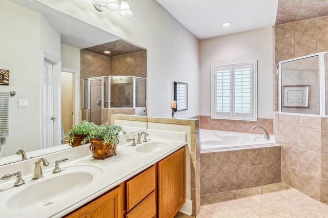 3026 Dees Circle, Sealy, TX 77474