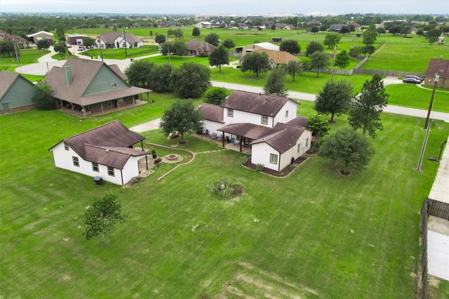 3026 Dees Circle, Sealy, TX 77474