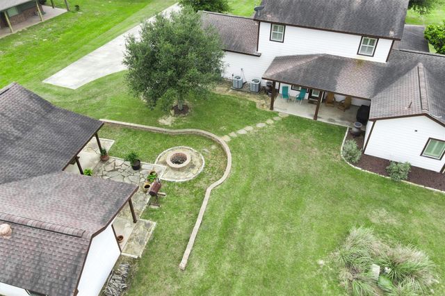 3026 Dees Circle, Sealy, TX 77474