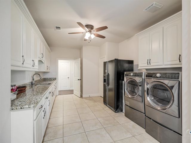 4428 Lake Breeze Drive, Mckinney, TX 75071