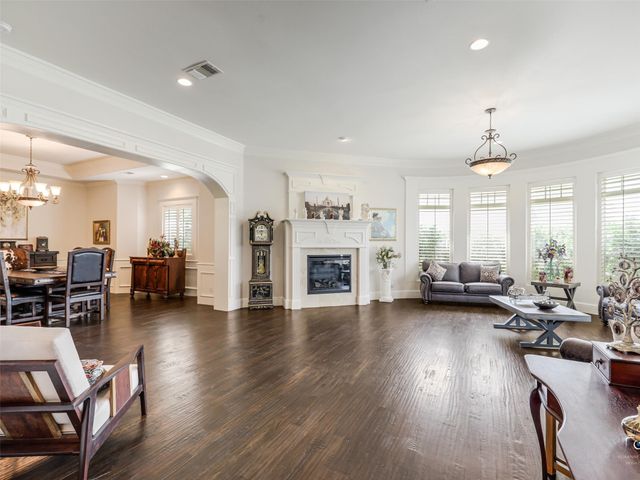 4428 Lake Breeze Drive, Mckinney, TX 75071