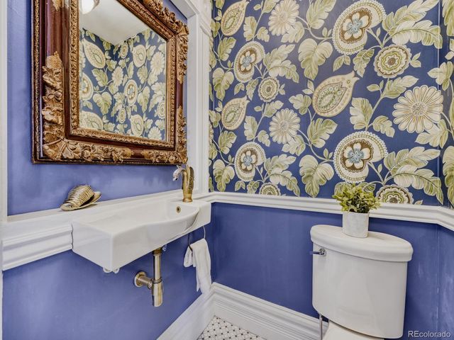 1350 Gaylord Street, Denver, CO 80206