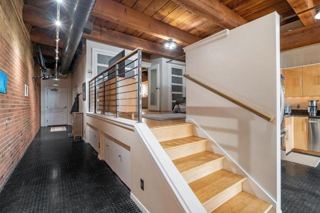 716 N 1st Street 535, Minneapolis, MN 55401