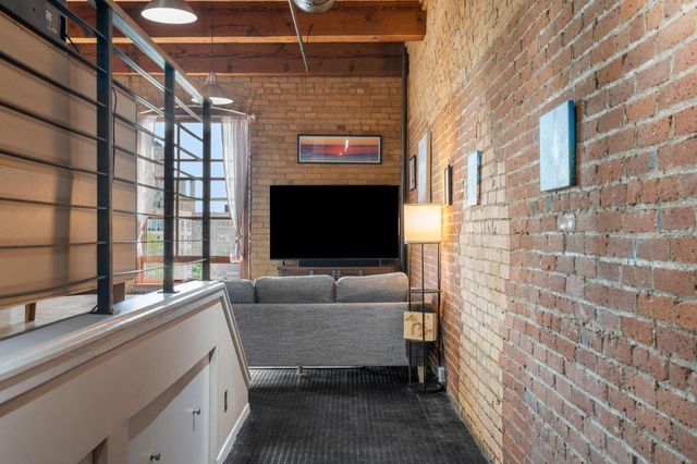 716 N 1st Street 535, Minneapolis, MN 55401