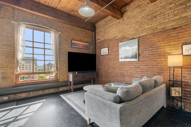 716 N 1st Street 535, Minneapolis, MN 55401