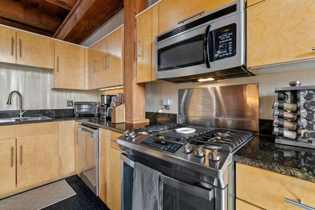 716 N 1st Street 535, Minneapolis, MN 55401