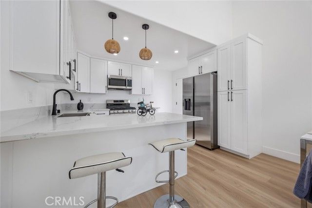 2460 Stoner Avenue, Los Angeles, CA 90064