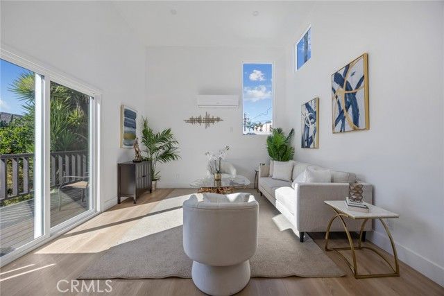 2460 Stoner Avenue, Los Angeles, CA 90064