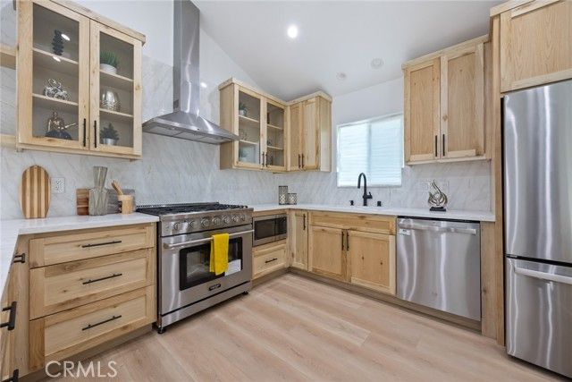 2460 Stoner Avenue, Los Angeles, CA 90064