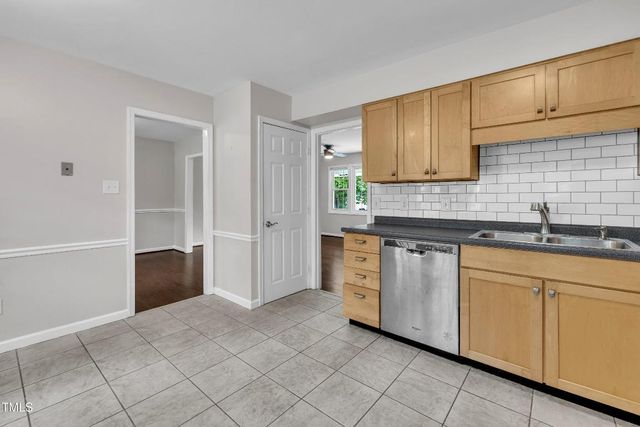 1640 Glengarry Drive, Cary, NC 27511