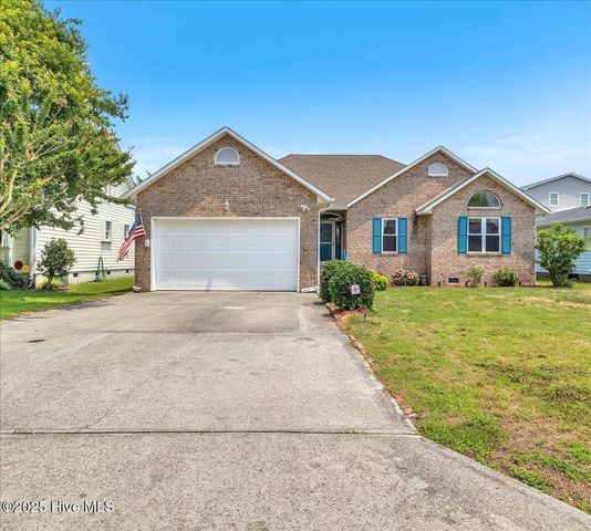 734 Sloop Pointe Lane, Kure Beach, NC 28449