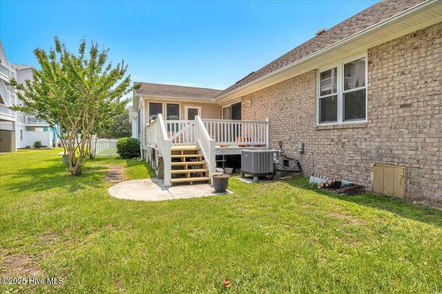 734 Sloop Pointe Lane, Kure Beach, NC 28449