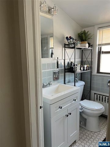 2 Clifton Avenue 2nd fl, Clifton, NJ 07011