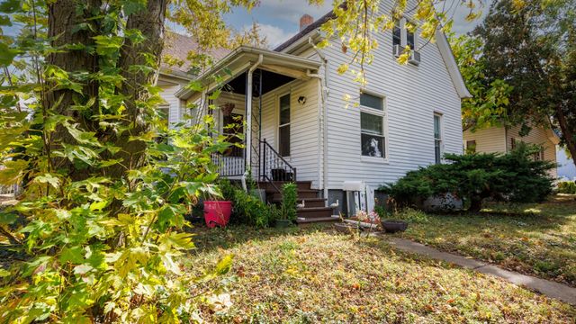 802 S Madison Street, Bloomington, IL 61701