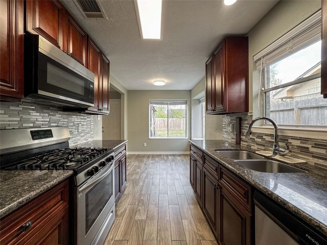 2706 Orion Drive, League City, TX 77573