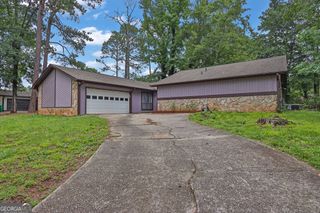 5025 Stoney Point Circle, Stone Mountain, GA 30088
