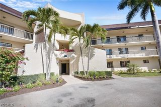 413 Augusta BLVD 105, Naples, FL 34113