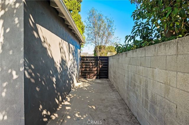 5309 Premiere Avenue, Lakewood, CA 90712
