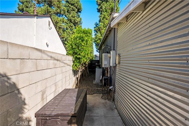 5309 Premiere Avenue, Lakewood, CA 90712