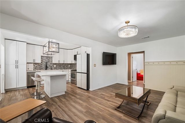 5309 Premiere Avenue, Lakewood, CA 90712
