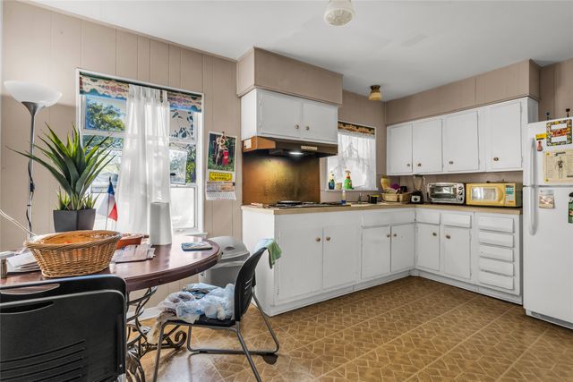 13454 Glenside Drive, Farmers Branch, TX 75234