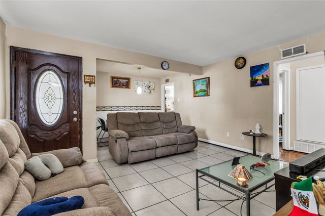 13454 Glenside Drive, Farmers Branch, TX 75234