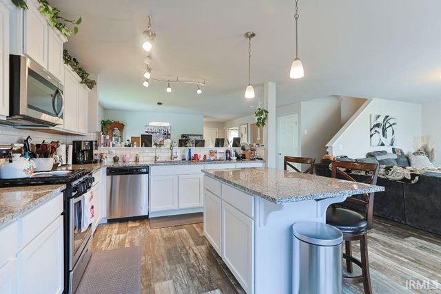 10500 Roszalka Court, Granger, IN 46530