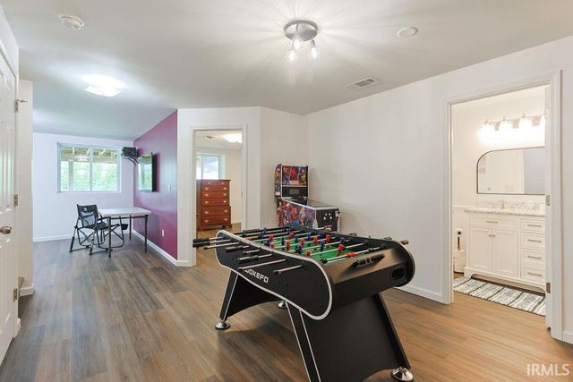 10500 Roszalka Court, Granger, IN 46530