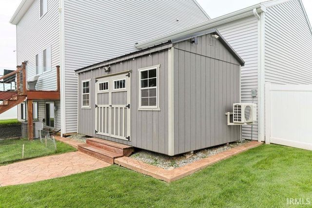 10500 Roszalka Court, Granger, IN 46530