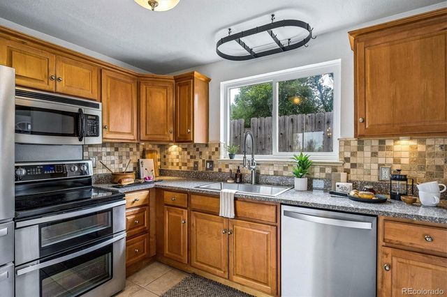 3560 N Steele Street, Denver, CO 80205