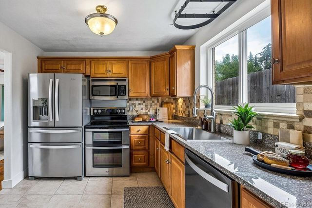 3560 N Steele Street, Denver, CO 80205