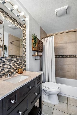 3560 N Steele Street, Denver, CO 80205