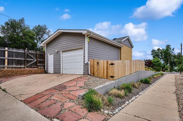 3560 N Steele Street, Denver, CO 80205