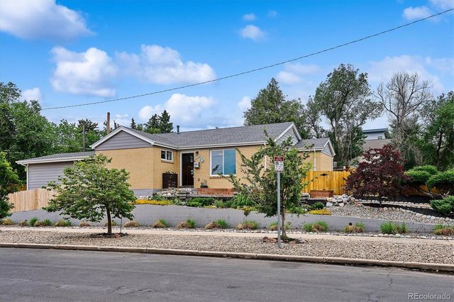 3560 N Steele Street, Denver, CO 80205