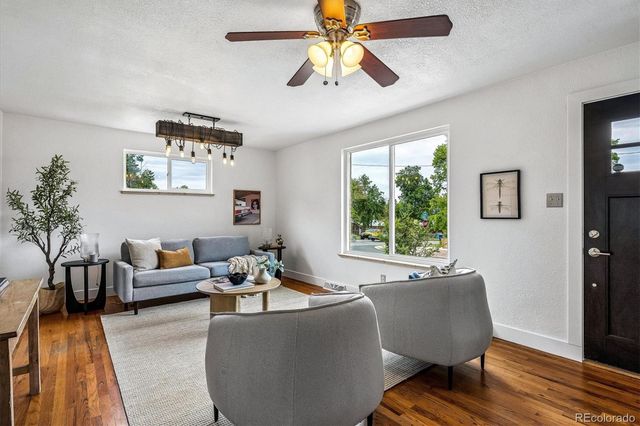 3560 N Steele Street, Denver, CO 80205