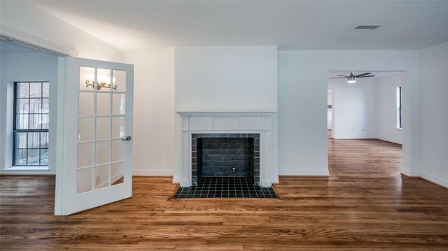 2308 Blodgett Street, Houston, TX 77004