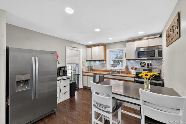 49 Maple Drive, Deer Park, NY 11729