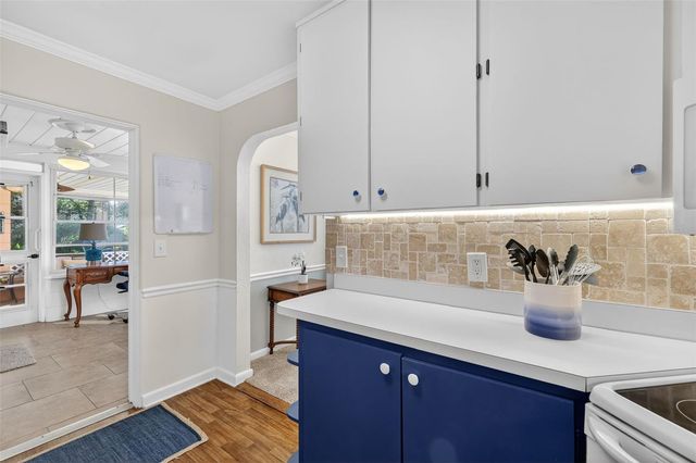 936 N BAKER STREET, Mount Dora, FL 32757