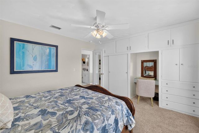 936 N BAKER STREET, Mount Dora, FL 32757