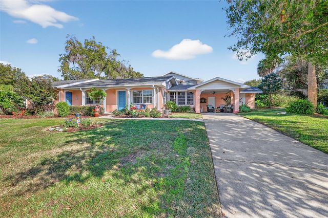 936 N BAKER STREET, Mount Dora, FL 32757