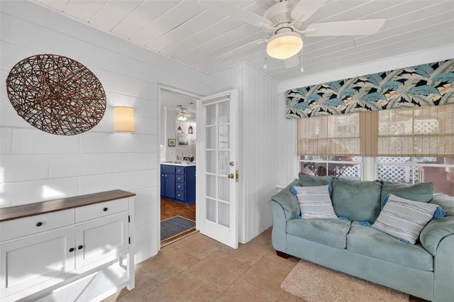 936 N BAKER STREET, Mount Dora, FL 32757