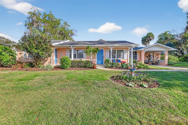 936 N BAKER STREET, Mount Dora, FL 32757