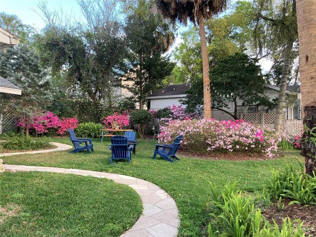 936 N BAKER STREET, Mount Dora, FL 32757