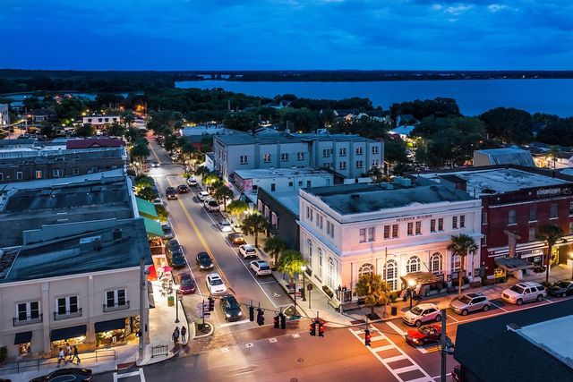 936 N BAKER STREET, Mount Dora, FL 32757