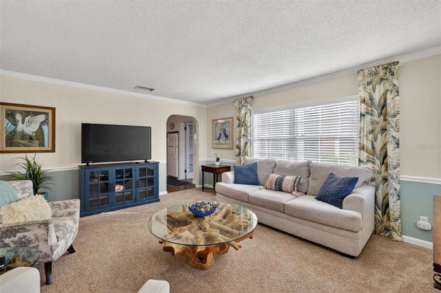 936 N BAKER STREET, Mount Dora, FL 32757