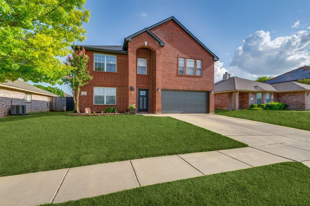 316 Oxford Drive, Roanoke, TX 76262