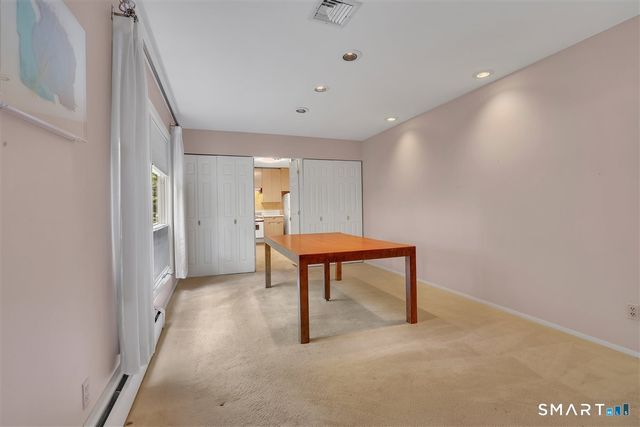 114 Richmond Drive, Manchester, CT 06042