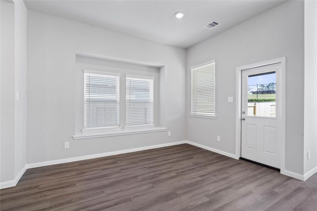 19733 Flag View Drive, Montgomery, TX 77316