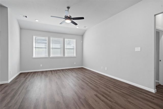19733 Flag View Drive, Montgomery, TX 77316