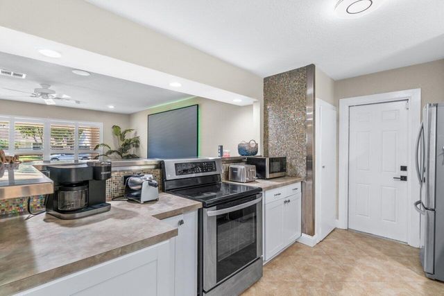1315 Fulmar Drive, Delray Beach, FL 33444